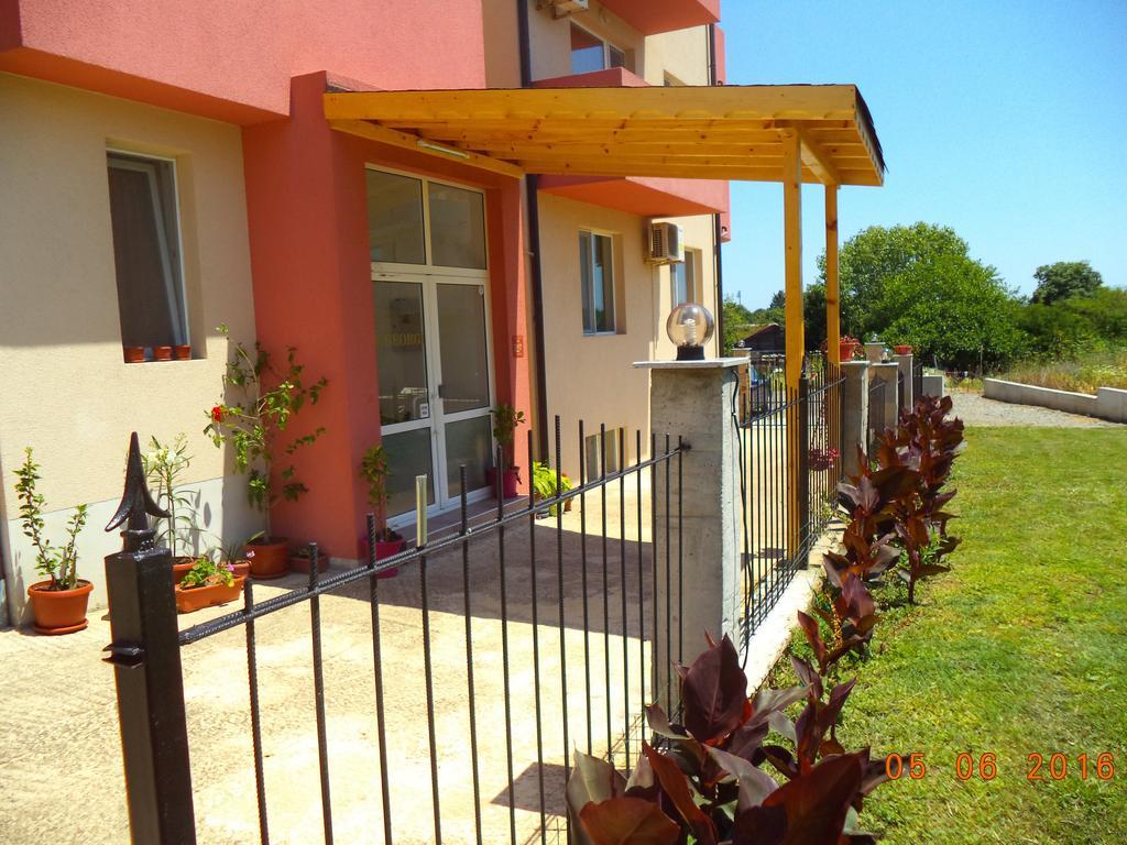 Sveti Georgi Guest House Созополь Экстерьер фото